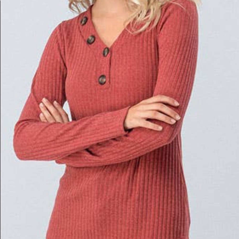 Ribbed long sleeve